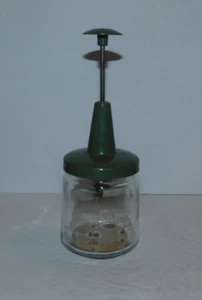 NEAT VINTAGE AVACADO GREEN ANDROCK FOOD NUT CHOPPER - Picture 1 of 5