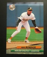 1992 Ultra Oakland Athletics Baseball Card #419 Mike Bordick