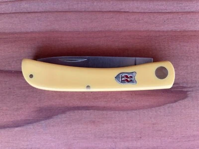 Kissing Crane Yellow KC5009 Pocket Knife - Image 1 of 4