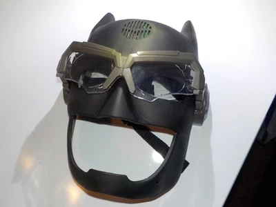 DC Comics Batman Voice Changing Mask Light Up Mattel Talking Costume Halloween - Image 1 of 4