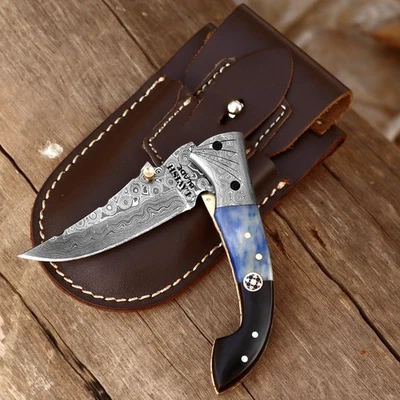 Cuchillo Plegable Damasco Hecho a Mano Grabado Refuerzo Mango de Madera con Funda de Cuero Foto 1 de 4