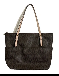 Bolso de hombro de viaje Michael Kors Jet Set grande para mujer MK Signature marrón - Imagen 1 de 5