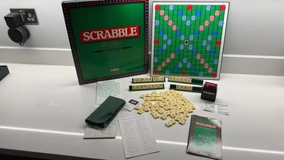Rare vintage Scrabble Deluxe With Turntable And Electronic Timer 1988 complete - Image 1 of 4