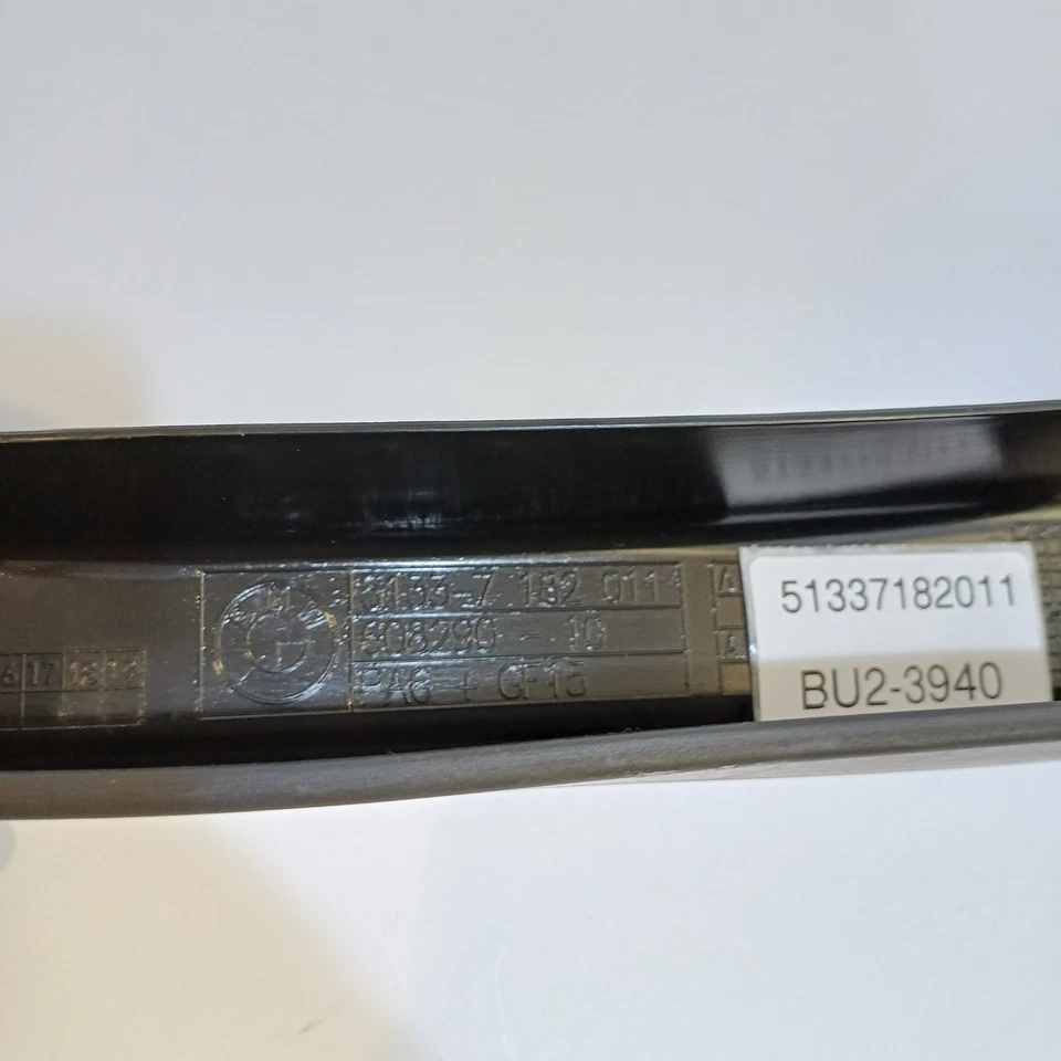 2011-2016 BMW 550i Front Left Door Window Frame Cover 51337182011 - Image 1 of 3