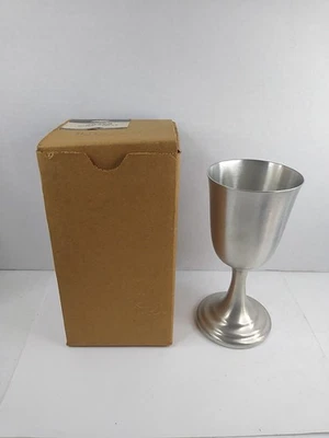 Copas de peltre americanas tempranas 6,25 pulgadas de Americana Pewter Company Foto 1 de 4