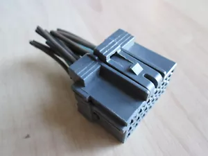 Freightliner Cascadia 967634-1 18-pin Gray Connector for ABS Module #M261LK - Picture 1 of 8