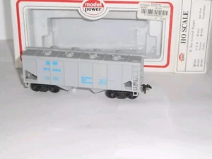 Model Power 8080 Norf & West 36' Hopper. Excell cond. HO Scale. 2 rail DC. Boxed - Picture 1 of 9