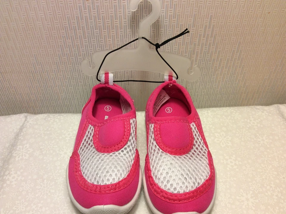 ZAPATOS SURFISTAS ROSAS PARA NIÑOS PEQUEÑOS Nuevos con etiquetas ROSA-BLANCO ZONA ONDA NIÑO PEQUEÑO TALLA 5 Foto 1 de 4