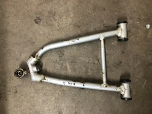 Polaris 900 Fusion IQ 700 Switchback Touring Classis 06 07 OEM Left Upper A Arm - Picture 1 of 3