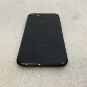Apple iPhone 7 A1778 Smart Phone 4.7'' Apple A10 16GB 12MP Black EMC3091 2016 - Picture 1 of 7