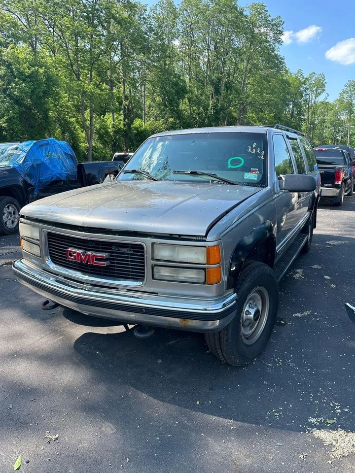 97 98 99 SUBURBAN 2500 Transmission Assy. - Image 1 of 4