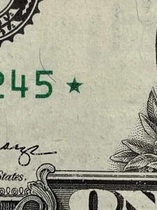 ERROR - SOLID OVER-INKED STAR ⭐️ Note $1 Nice Condition 💵Series 2017A F/W Print - Picture 1 of 11
