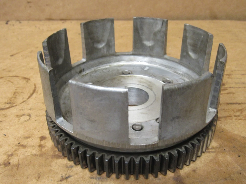 Cesta embrague HONDA 1982 CM250C CM 250 PERSONALIZADA 22100-KB4-670 Foto 1 de 4