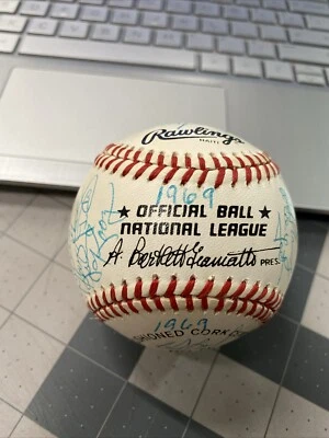 1969 World Series Champion New York Mets 25 Signed Reunion Team Ball Seaver - Image 1 of 4