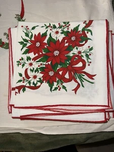 Vintage Table Cloth With Eight Matching Napkins - Picture 1 of 3