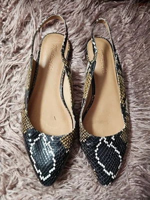 Sandalias planas para mujer MADEWELL con estampado animal en punta cuero genuino.Talla 8 Foto 1 de 4