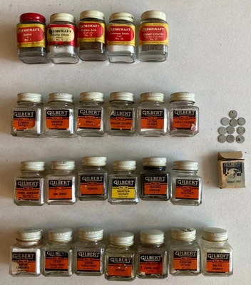 24 botellas de muestra de finales de 1950 Gilbert & Chemcraft Student Chemistry Labs Foto 1 de 4