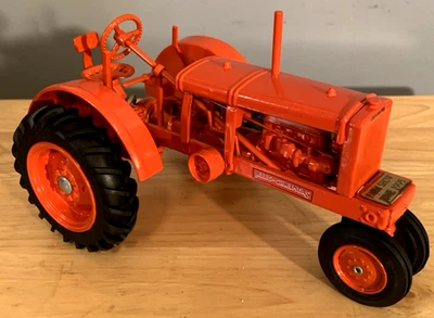 ALLIS CHALMERS  WC.  SUMMER TOY FESTIVAL EDITION  1995 TOY TRACTOR 1/16 Scale - Image 1 of 4