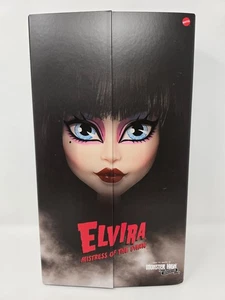 Monster High Skullector Elvira Mistress of The Dark Puppe Neu HLP89 *Verpackungsschaden* - Bild 1 von 4