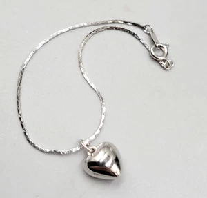 Pulsera Corazón Hinchado Vintage Tono Plata Cadena Serpentina 7" - Imagen 1 de 7