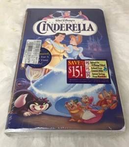 WALT DISNEY'S MASTERPIECE CINDERELLA VHS IN CLAMSHELL CASE - NEW SEALED - Picture 1 of 6