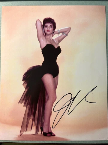 JOAN COLLINS• 8x10 Color Photo signed by the STAR ••••with COA Cover