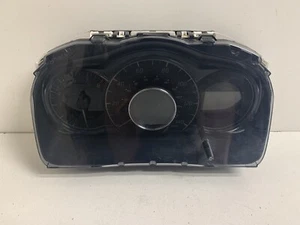 2015-2016 Nissan Versa Note Hatchback SL SR SV Speedometer Instrument Cluster - Picture 1 of 4