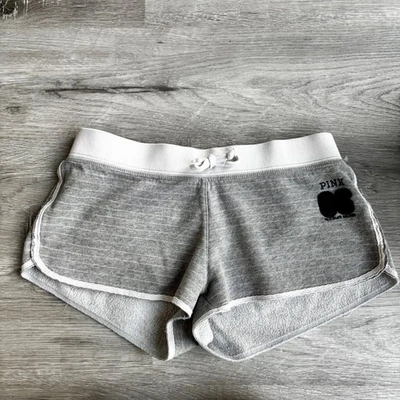 Pantalones Cortos ROSA Victoria's Secret Gris Sudadera De Colección Y2K Talla M Micro tiro bajo Foto 1 de 4