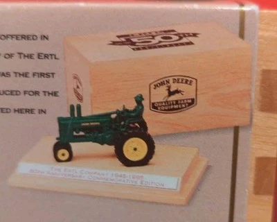 New 1934 John Deere Model A Tractor Farmer Wood Box Display Board 1/64 50th Ertl - Image 1 of 4