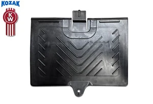 Kenworth T680 2013-2021, Cover fits Mudguard Liner Fender Right Passenger Side - Picture 1 of 7