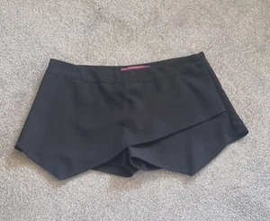 Women's Boohoo Black Skorts - Picture 1 of 5