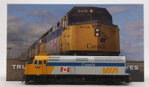 Rapido Trains 80021 HO Scale Via Rail F40PH-2D-DC Diesel Locomotive #6452 EX/Box - Picture 1 of 4