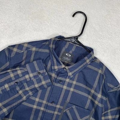 Oakley Inferno Plaid Flannel Men’s L Blue Utility Hike Workwear Fall Button Up - Image 1 of 4