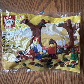 LEGO 40057 Seasonal FALL SCENE Trees Mushroom Wheel Barrow. New