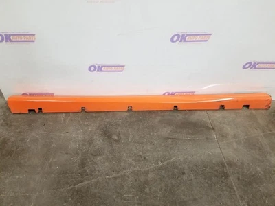 14 2014 DODGE CHARGER SRT SUPER BEE ROCKER PANEL MOULDING RIGHT PASSENGER ORANGE Foto 1 de 4