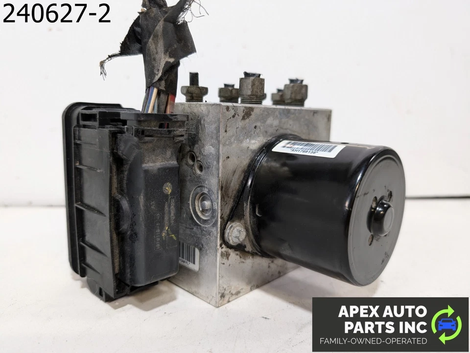 Chevrolet Malibu 2015 fabricante de equipos originales 2,5 L A/T tracción delantera ABS módulo de bomba de freno antibloqueo 22810057 Foto 1 de 4