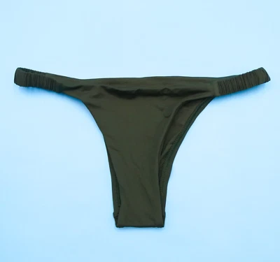 Tanga Vitamina A pequena verde EUA estilo TS alça franzida praia biquíni parte inferior natação nova - Imagem 1 de 4