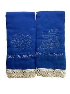 Juego de 2 paños azules con eructo para bebé niño niño y avión con borde de ganchillo hechos a mano - Imagen 1 de 10