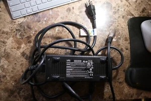 UPG DC 24V Amp 3.5A Auto Power Scooter Wheelchair Battery Charger 24BC3500T-4 - Picture 1 of 4