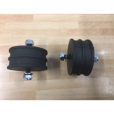 Rubber Engine Mounts (x2) - Fit Land Rover Defender 90/110 Discovery 1 - ANR1808 - Image 1 of 4