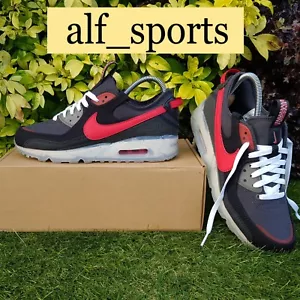 Scarpe da ginnastica Nike ® Air Max 90 Terrascape nuove con etichette e originali antracite e rosse taglia UK 7 - Foto 1 di 21