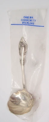 CONCHA DE PRATA ESTERLINA ONEIDA COMMUNITY MEDITERRANEA 6 3/4” NOVA EM EMBALAGEM - Imagem 1 de 4