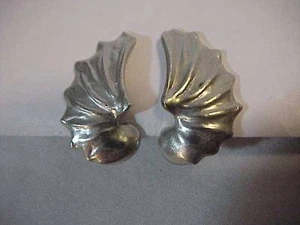 Sterling Silber Schraubverschluss Ohrringe Sweeping Art Deco Geflügelt Anmutig Hübsch - Bild 1 von 1