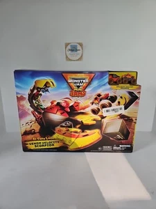 Monster Jam Mini Scorpion Playset | 2 Exclusive Mini Trucks - Picture 1 of 5