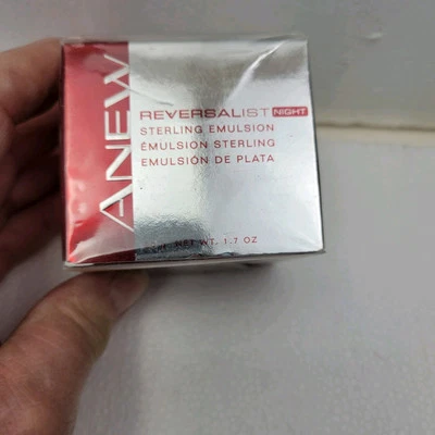 Crema facial antienvejecimiento Avon ANEW reversalist noche emulsión esterlina SELLADA Foto 1 de 4