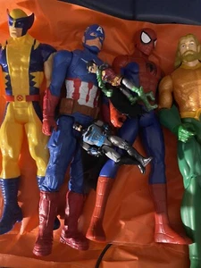 4 Action Figuren und 2 kleine Action Fu.3 - Bild 1 von 6