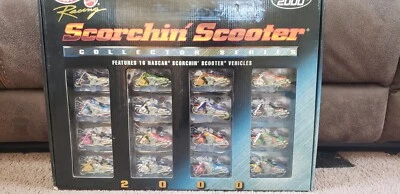 Hot Wheels Racing Nascar 2000 Scorchin' Scooter 16 Motorcycle Collector Set.  8+ - Image 1 of 4