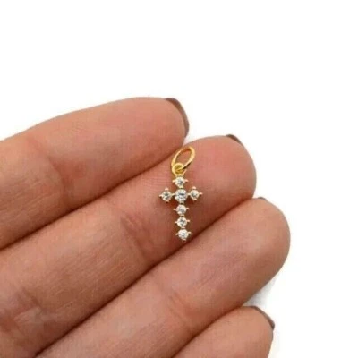 Colgante Cruz Diamante Corte Redondo 0.20Ct Creado en Laboratorio Chapado en Oro Amarillo 14K Foto 1 de 3