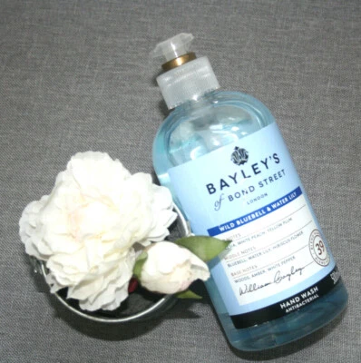 Luxuriöse Flüssigseife "Bayley's of Bond Street", wild Bluebell&waterlily500 ml