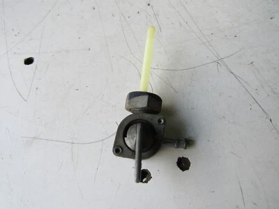 Honda CM400E CB400 1981 gasolina combustible Petcock Foto 1 de 4